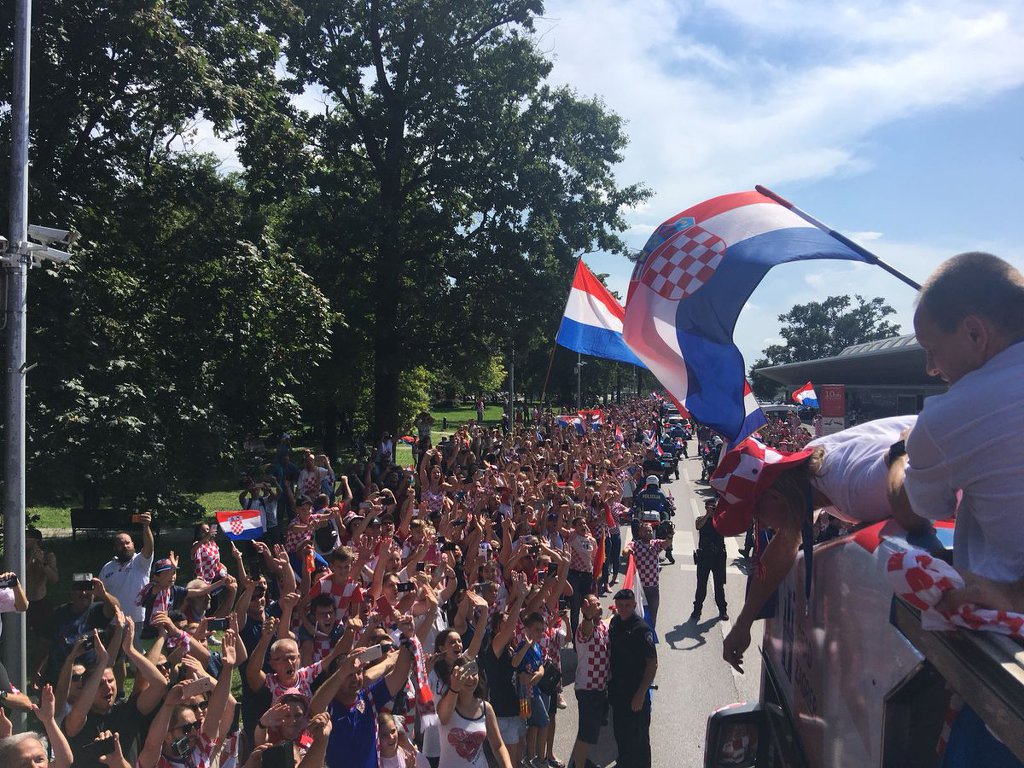 금의환향 한 크로아티아 대표팀 (at 자그레브).jpg | 인스티즈