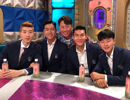 [김영권의키워드] 빛영권과 김앤장 그리고 VAR과 문신 키스 | 인스티즈