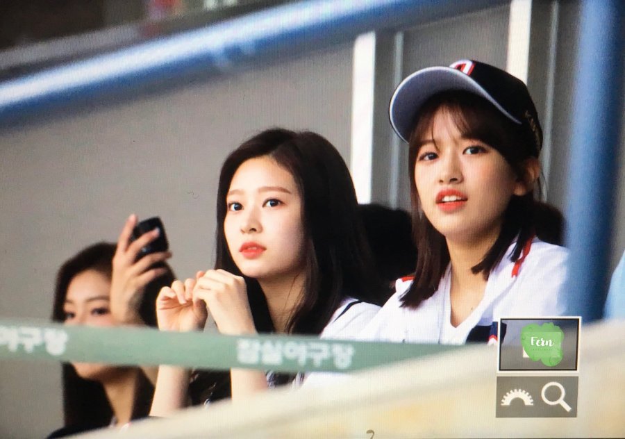 아이즈원 두산 유니폼 입은 안유진 미모폭발.jpg | 인스티즈