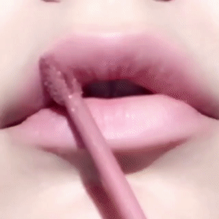 [팻맥그라스] 탱글탱글 반짝반짝한 립메이크업 구경하긔.gif | 인스티즈