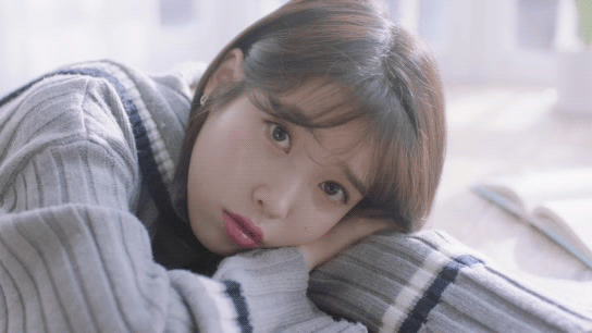 그날엔 CF 아이유.gif | 인스티즈