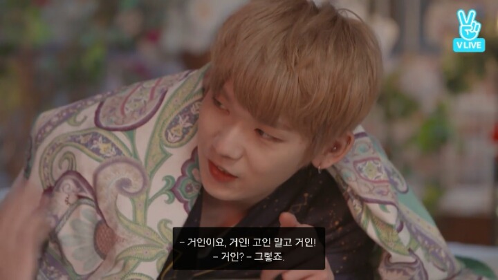 멀쩡히 살아숨쉬는 키큰청년 죽여버리는 일본인청년 | 인스티즈