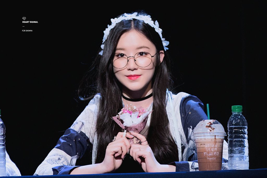 새하얀 여자아이들 슈화.jpgif | 인스티즈
