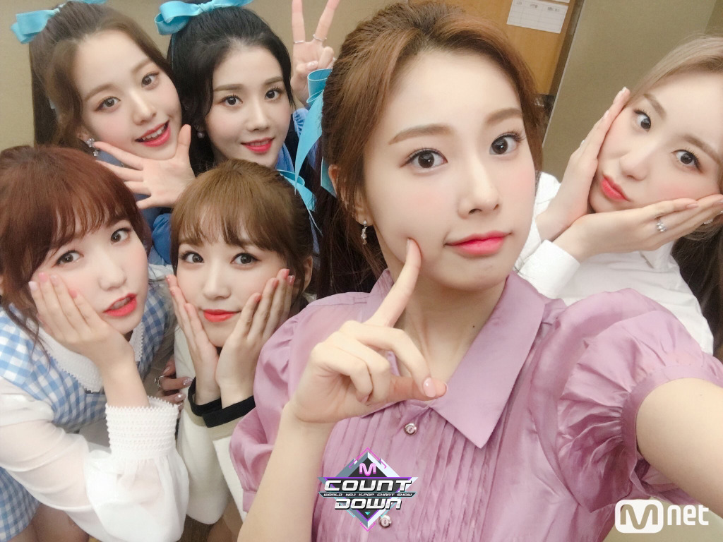 방금 올라온 아이즈원 엠카 대기실 셀카 | 인스티즈