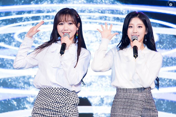 [러블리즈] 카페 명함을 선물 받아서 수정이 | 인스티즈