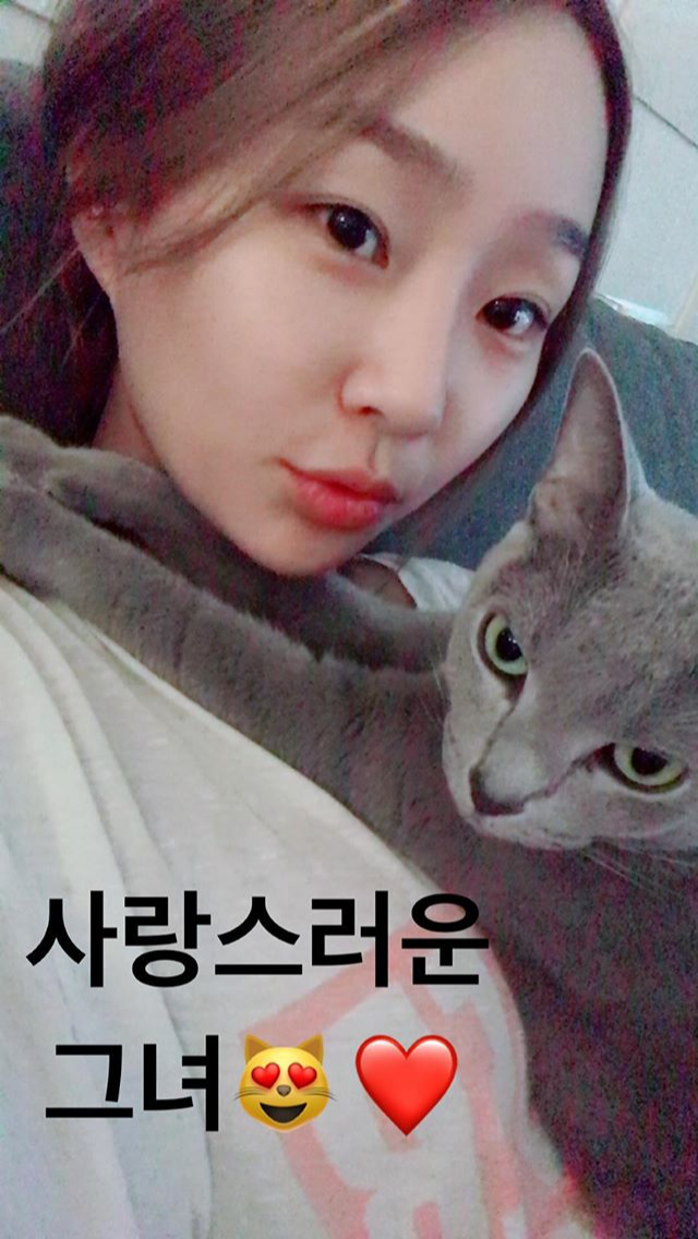 오늘자 효린 | 인스티즈