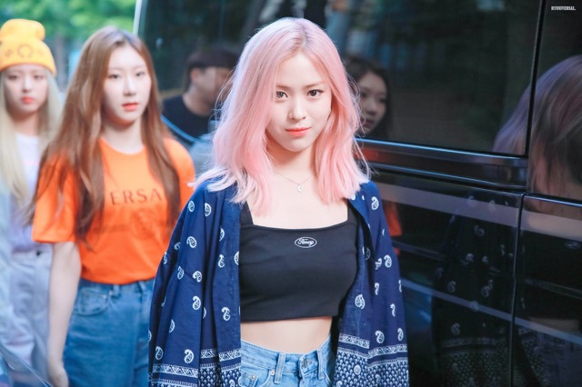 itzy 핑크돌 류진 - Want it + 달라달라 뮤뱅 상반기 결산 190628 | 인스티즈