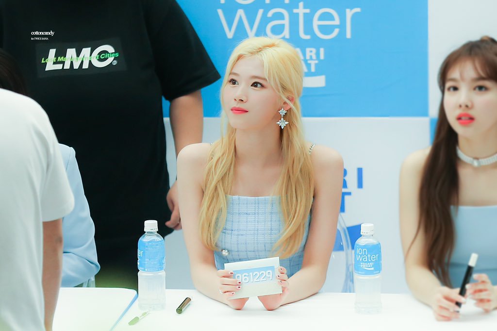 사나는 예쁘다.jpgif | 인스티즈
