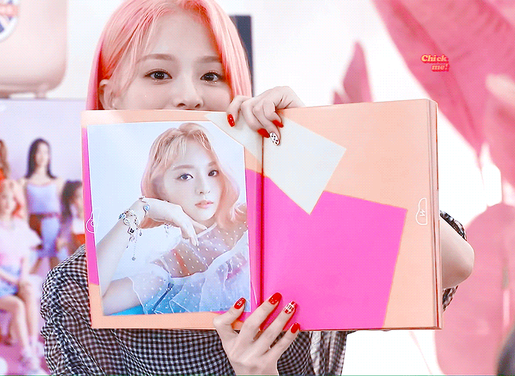 핑크머리한 프로미스나인 이나경 미모 근황.jpgif | 인스티즈