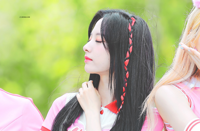우주소녀 보나의 옆모습 ㄷㄷ | 인스티즈