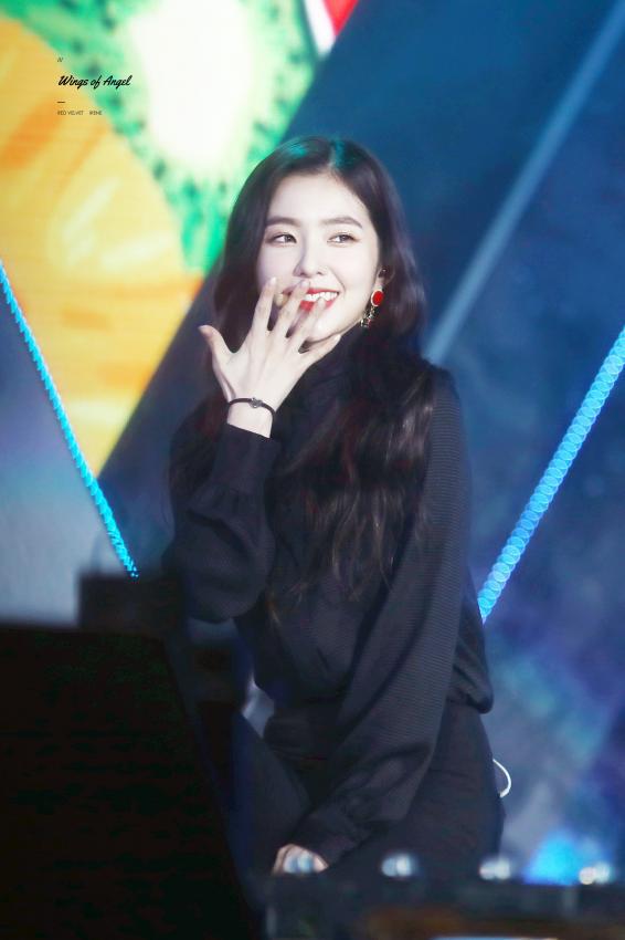 블랙이 잘 어울리는 아이린.jpg | 인스티즈