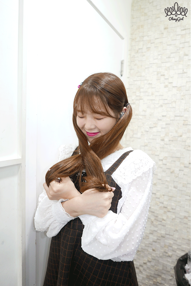 오마이걸 불꽃놀이 비하인드 사진 | 인스티즈