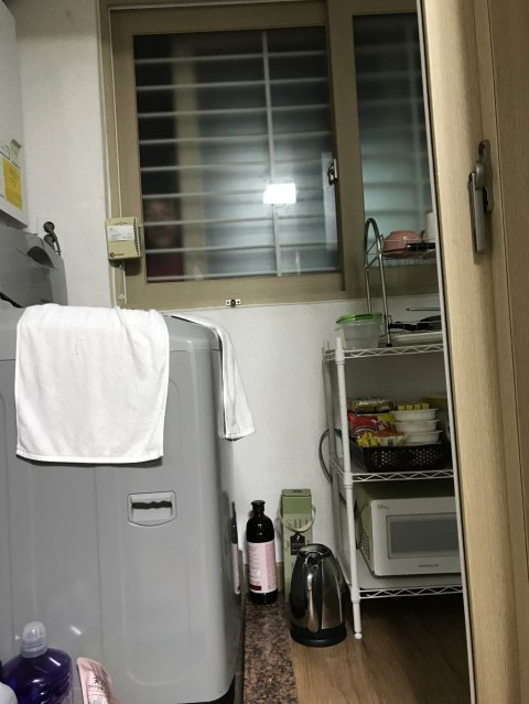 창문 밖 낯선 그 사람 제발 살려주세요 | 인스티즈