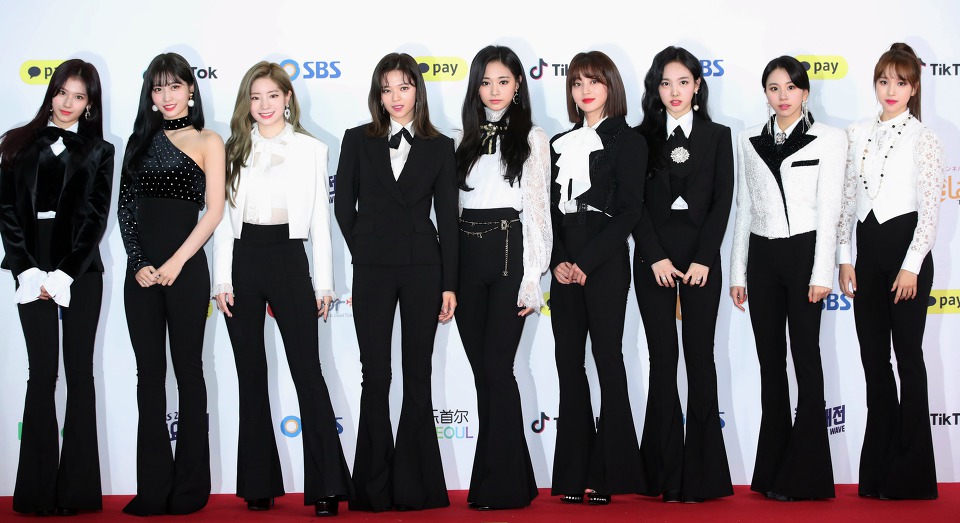트와이스 2018 SBS 가요대전 레드카펫 | 인스티즈