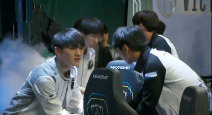  kt롤스터 IG에게 3:2패배하면서 롤드컵 8강 탈락....jpg | 인스티즈