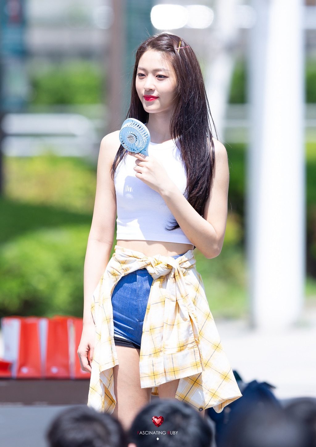 오늘 생일을 맞은 설현이.jpgif | 인스티즈