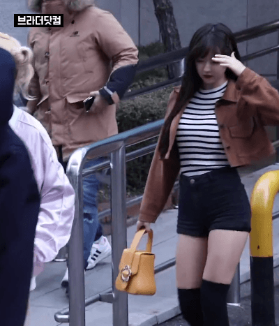 오마이걸 유아의 라인.gif | 인스티즈