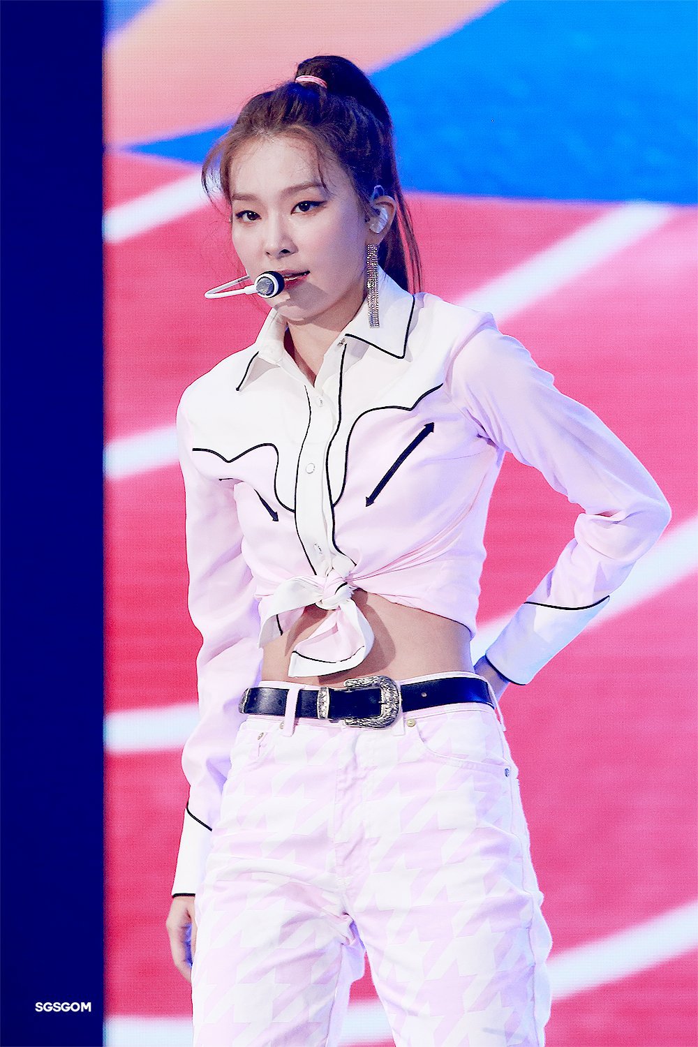 묶은 머리가 잘어울리는 슬기.jpgif | 인스티즈
