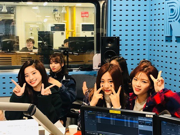 최파타 인스타 트와이스 단체컷 | 인스티즈