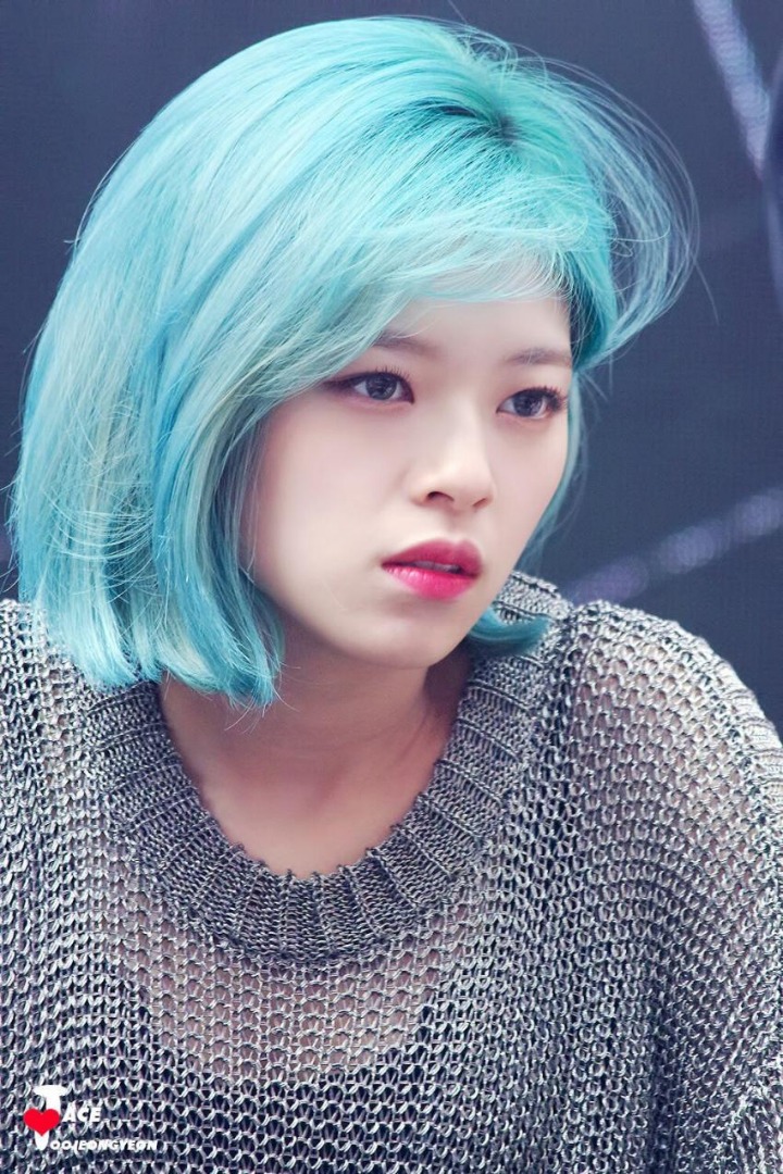 리즈 갱신중인 트와이스 정연 .gif | 인스티즈
