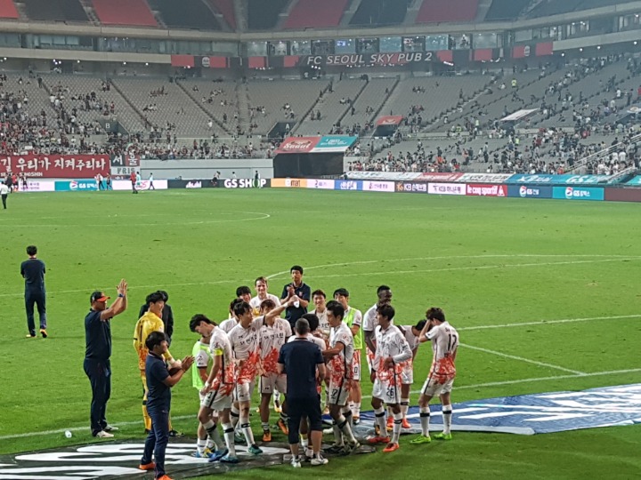 직장동료가 이직해서 송별회 해줬는데 3일만에 돌아왔어요 | 인스티즈