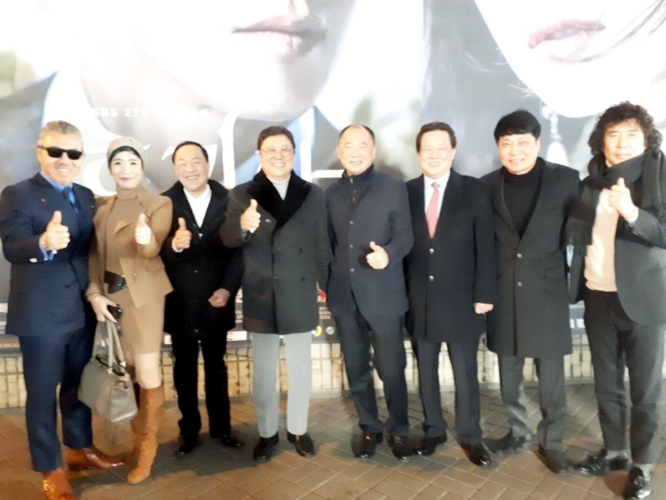 가수 박승희 불이야/연리지/줌마렐라/바람개비(홍사장님ㆍ남진ㆍ황충재 ㆍ솔미디어대표ᆢ) - 카페 앨범 - 가수 박승희 줌마렐라/바람개비 가수... 