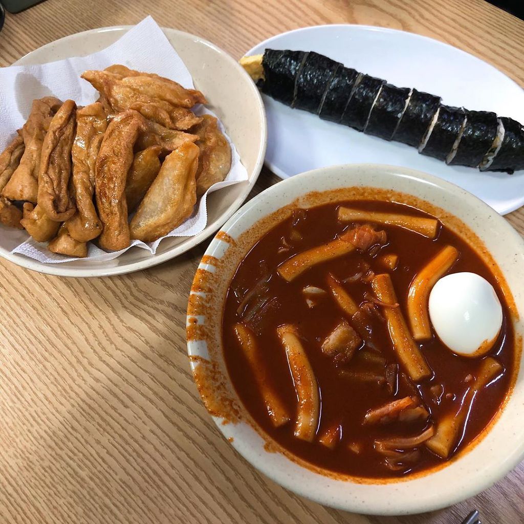 대구 맛집이라는 윤옥연할매떡볶이....jpg - 악플달면 쩌리쩌려버려 - ＊여성시대＊ 차분한 20대들의 알흠다운 공간 대구 맛집이라는... 